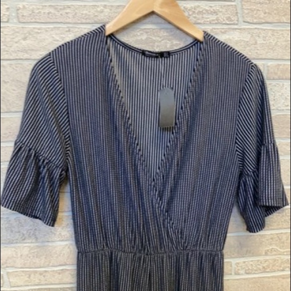 Navy pinstripe jumpsuit Size XS - Picture 9 of 10